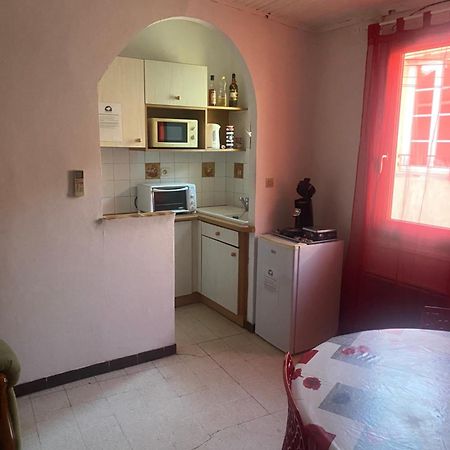 Maison De Ville Proche Mer, En Camargue Sur Le Chemin De Saint Jacques De Compostelle, Clim Reversible 沃韦尔 外观 照片
