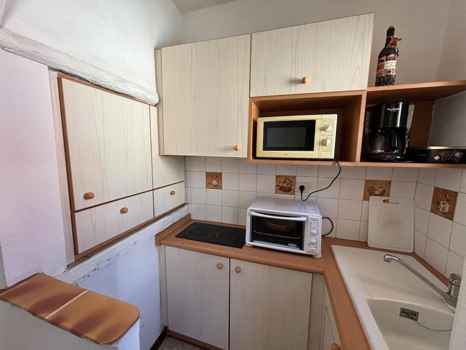 Maison De Ville Proche Mer, En Camargue Sur Le Chemin De Saint Jacques De Compostelle, Clim Reversible 沃韦尔 外观 照片