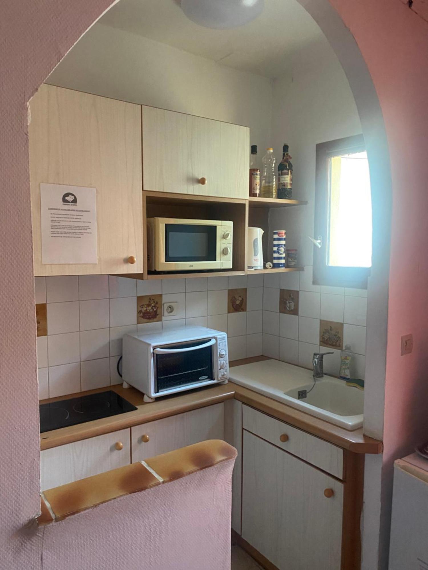 Maison De Ville Proche Mer, En Camargue Sur Le Chemin De Saint Jacques De Compostelle, Clim Reversible 沃韦尔 外观 照片